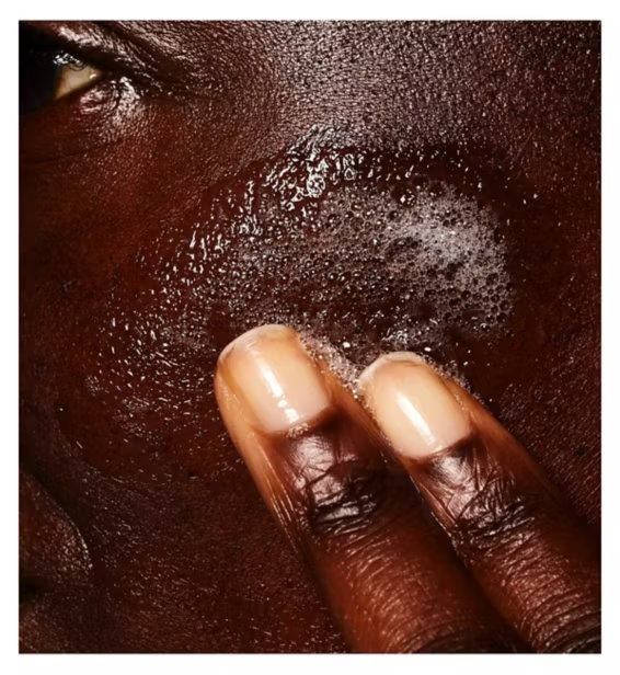 CeraVe Blemish Control Face Cleanser with 2% Salicylic Acid & Niacinamide for Blemish-Prone Skin 236ml